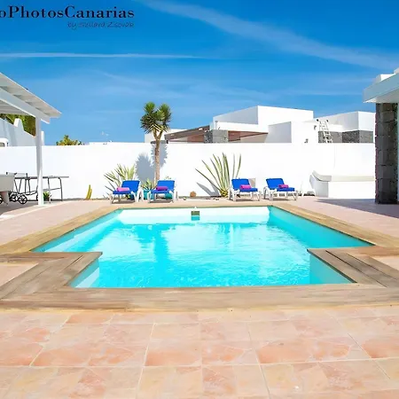 Willa Lunamoon, Playa Blanca (Lanzarote)