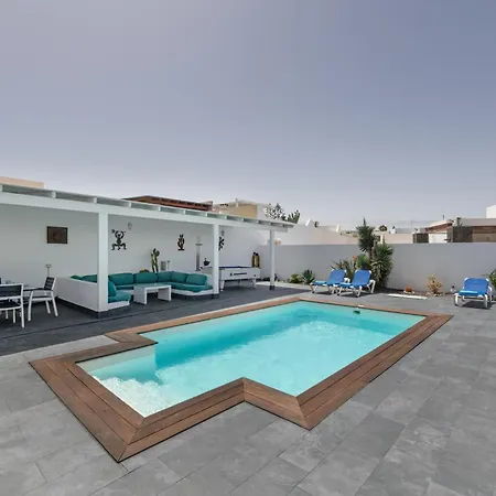 Lunamoon, Villa *
